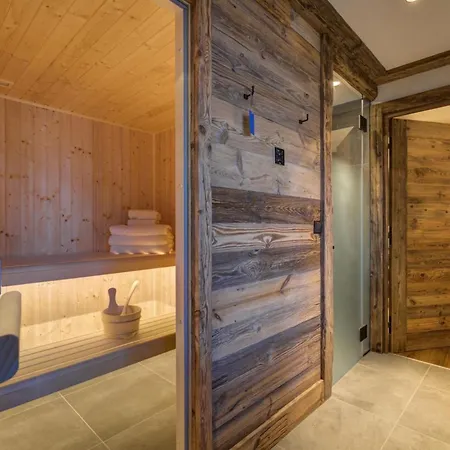 Davos Heights Luxurious Alpine Chalet * Bedra